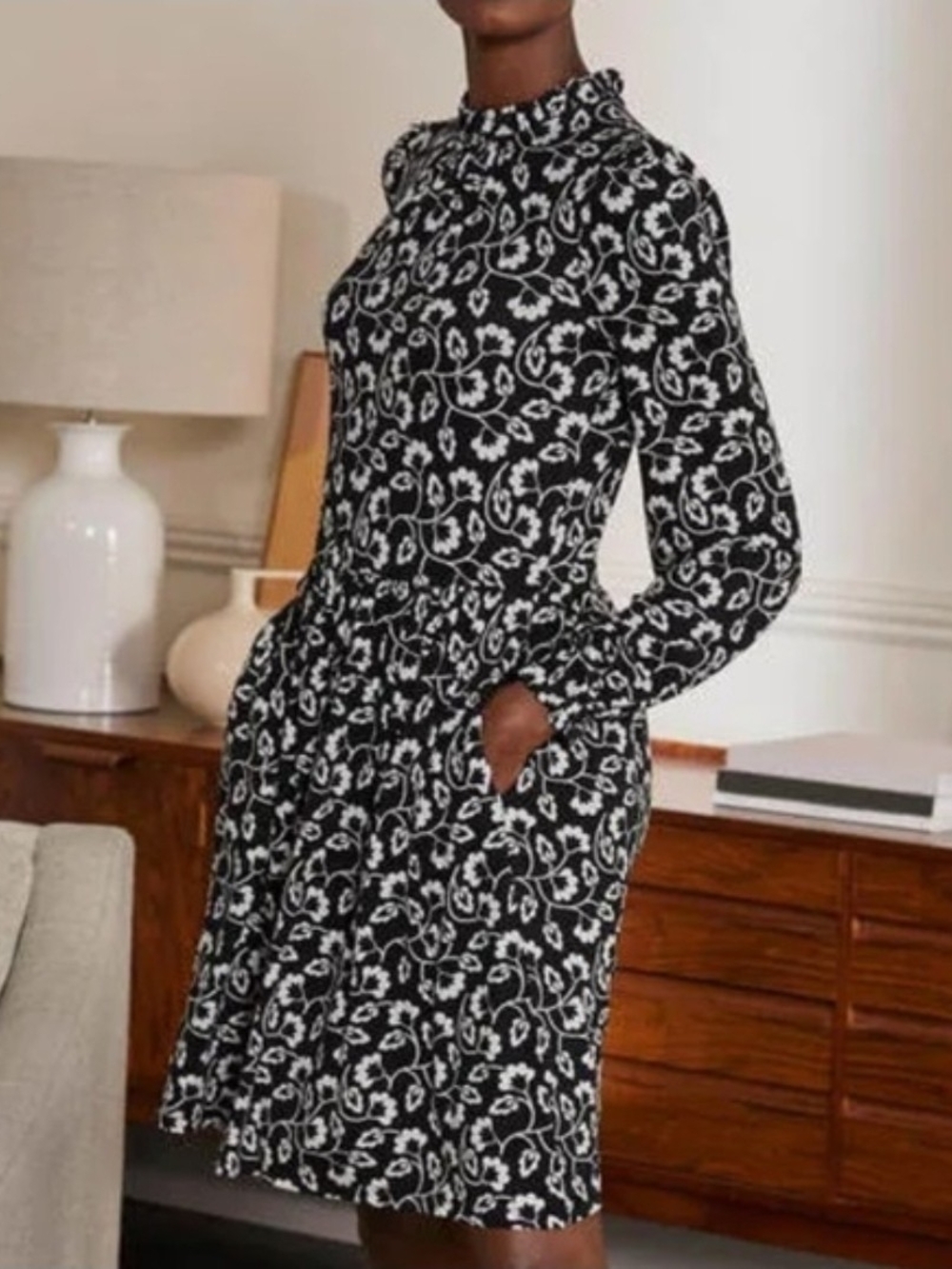 Boden Black & White Floral Long-Sleeve Ruffle-Neck Jersey Dress - Size 16/18L